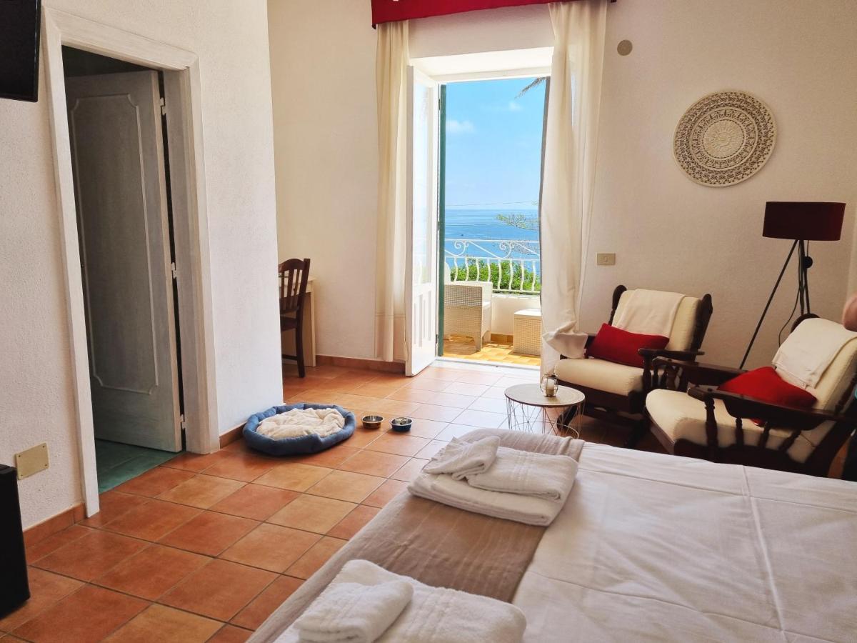 Villa Bina Sea Hotel Sant'Angelo  Ngoại thất bức ảnh