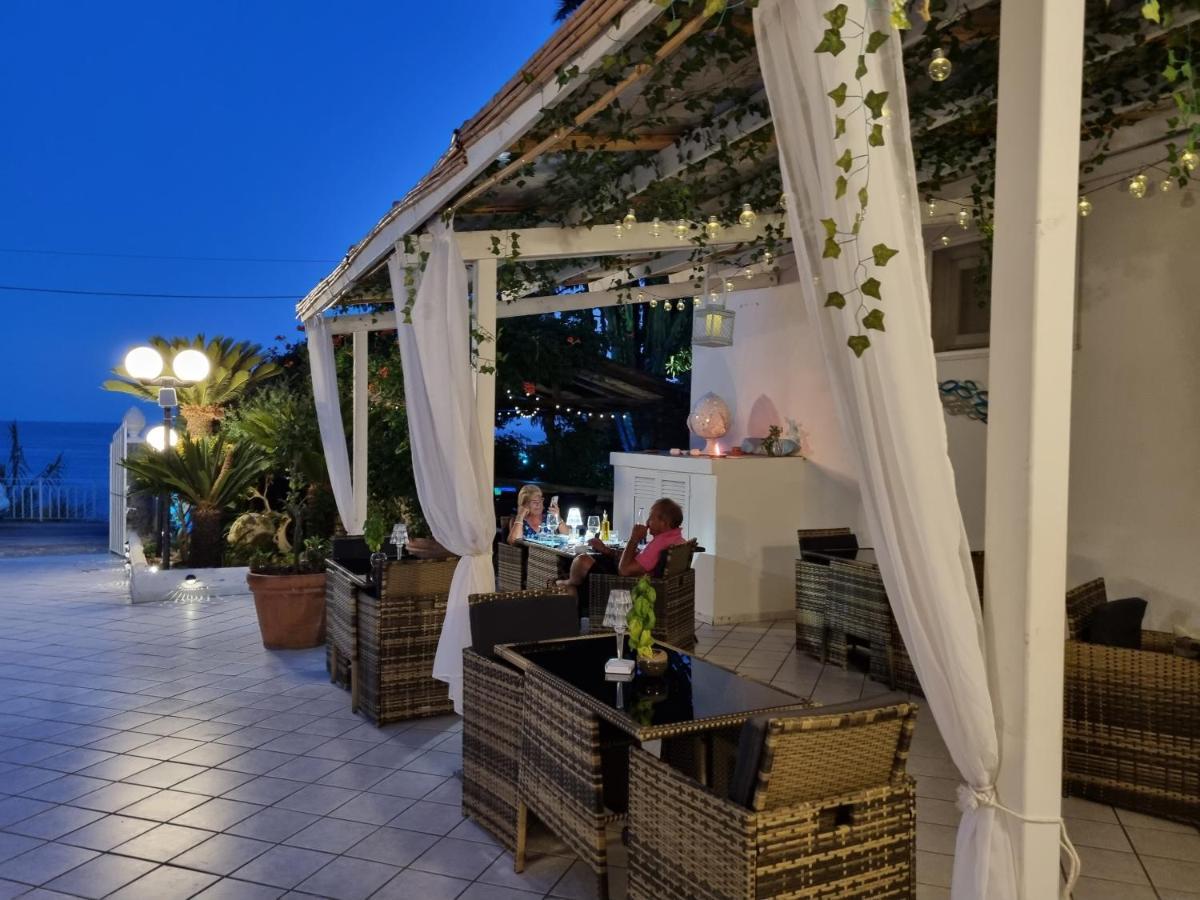 Villa Bina Sea Hotel Sant'Angelo  Ngoại thất bức ảnh